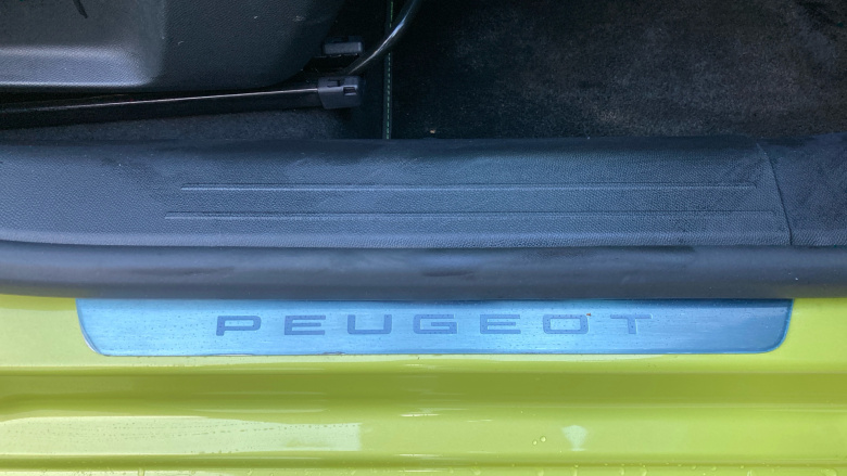 Peugeot 208 1.2 Hybrid 100 GT 5dr e-DSC6 Petrol Hatchback